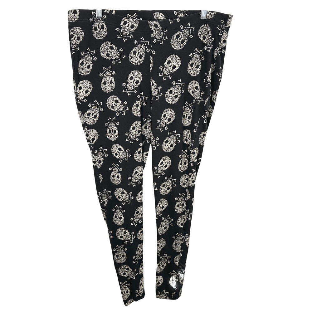 Torrid Plus Size 2 Leggings Black Skull Print Cotton Pirates Goth Edgy 878
